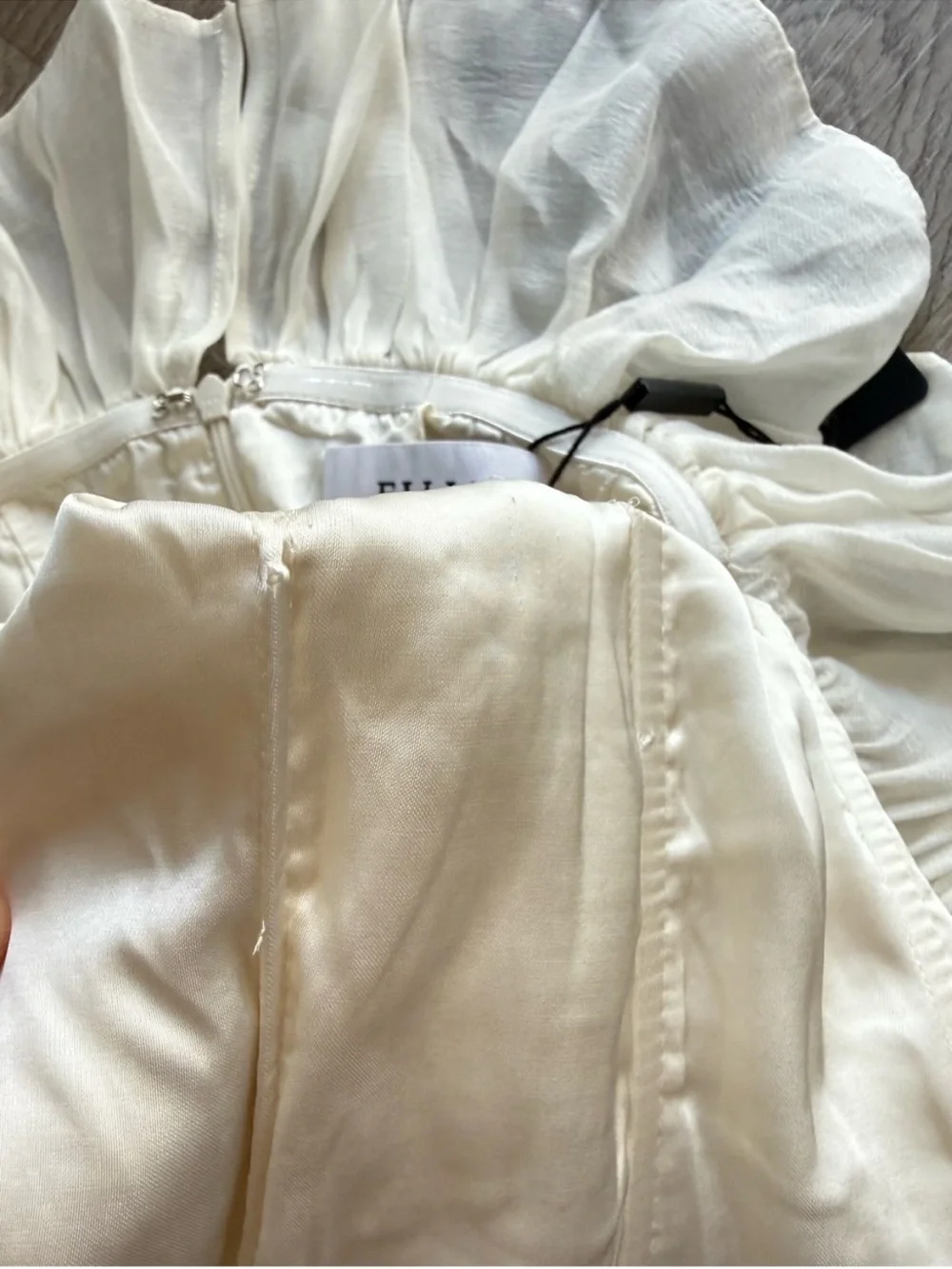 elliatt yvette cream off the shoulder ruffle corset maxi gown dress medium NEW - Picture 11 of 11